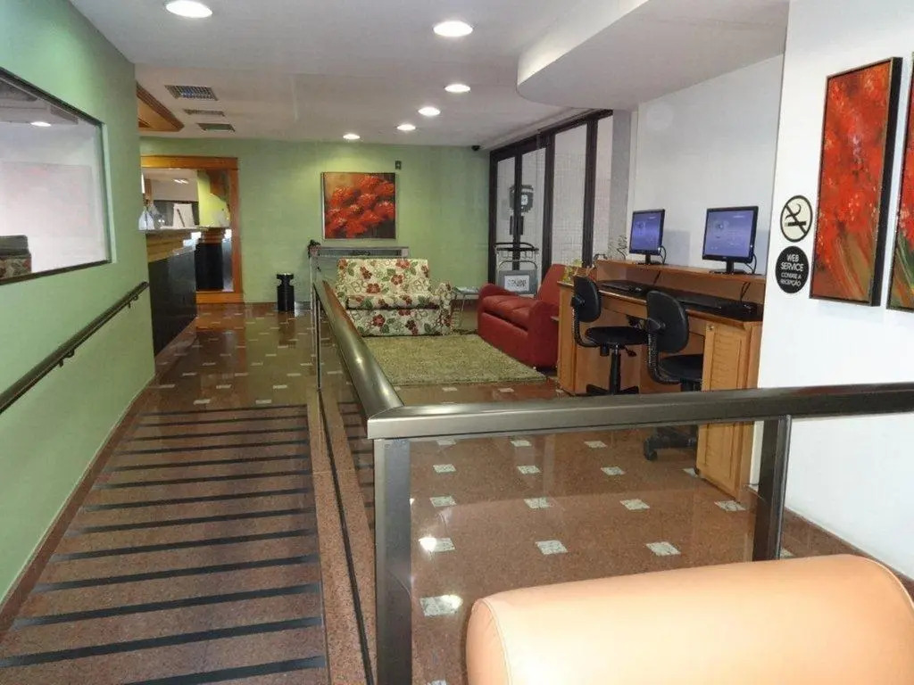 Collins Trade Hotel