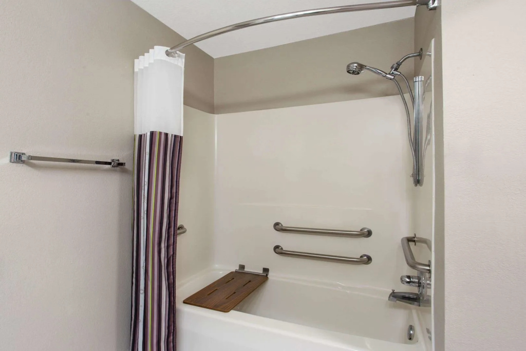 La Quinta Inn & Suites by Wyndham Peru Starved Rock St Park