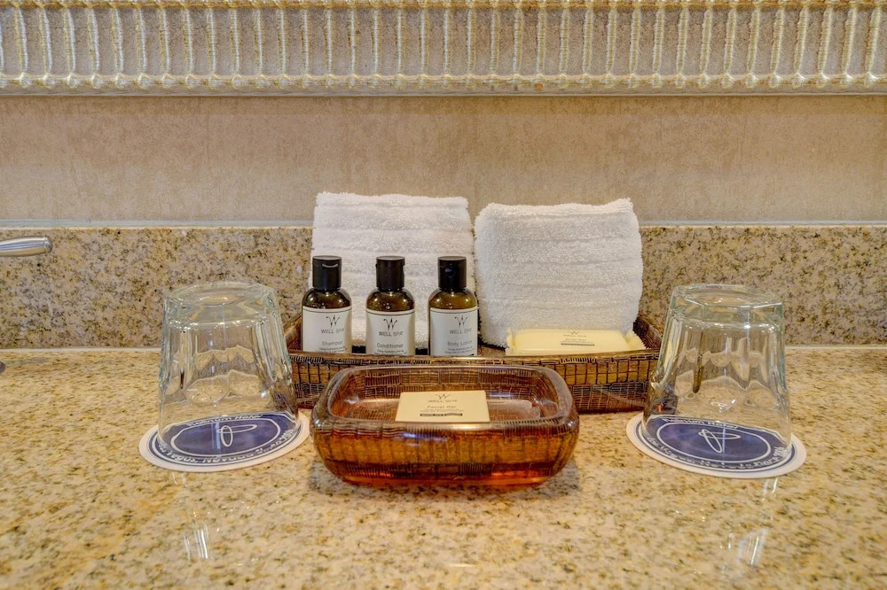 Sapphire Skyline Premium Suite