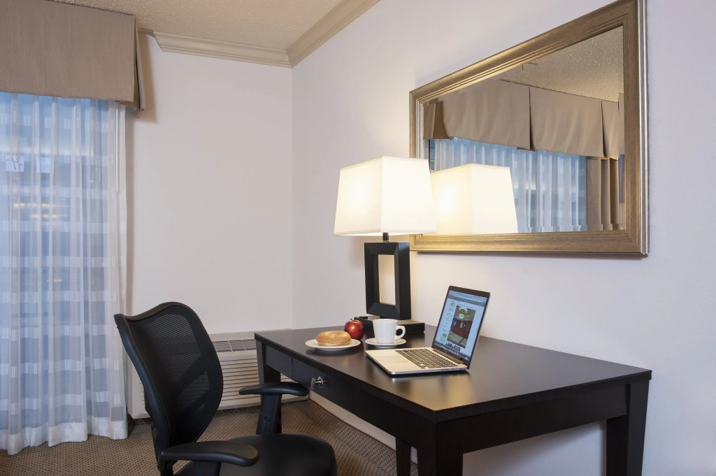 Holiday Inn Itasca - Woodfield Area