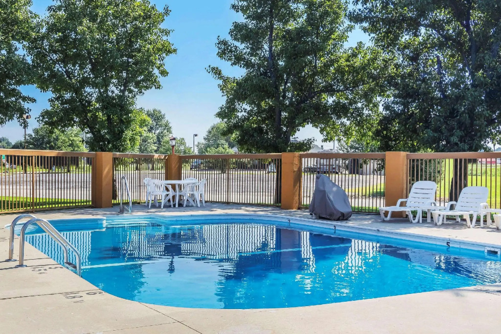 The Riverstone Hotel Charleston-Sikeston