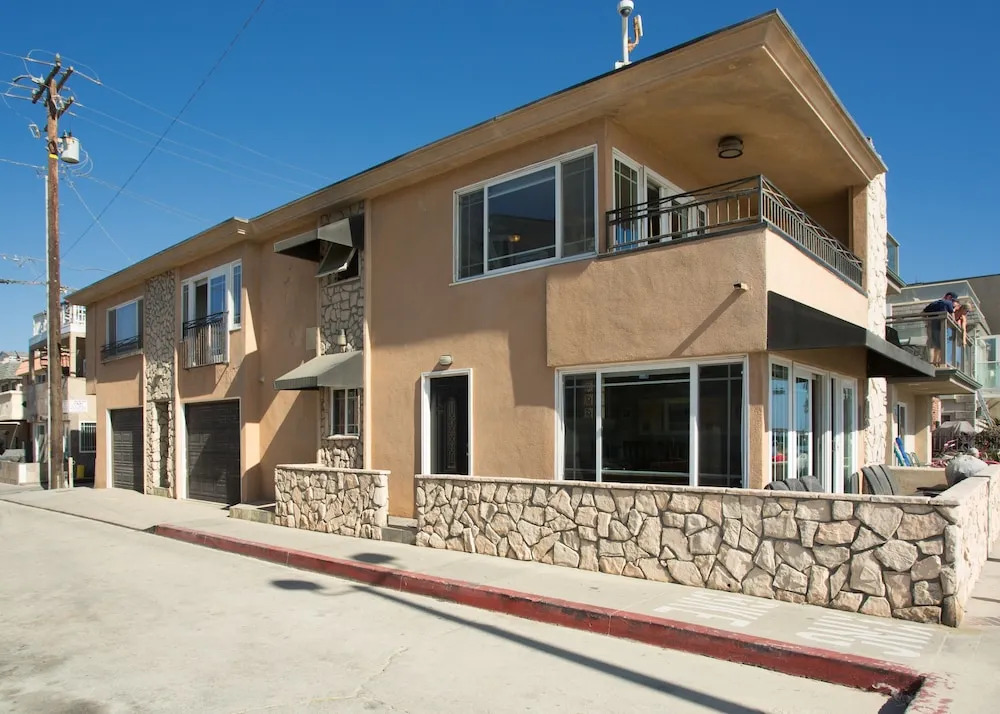 2314 W Ocean Front AB 68217 by RedAwning