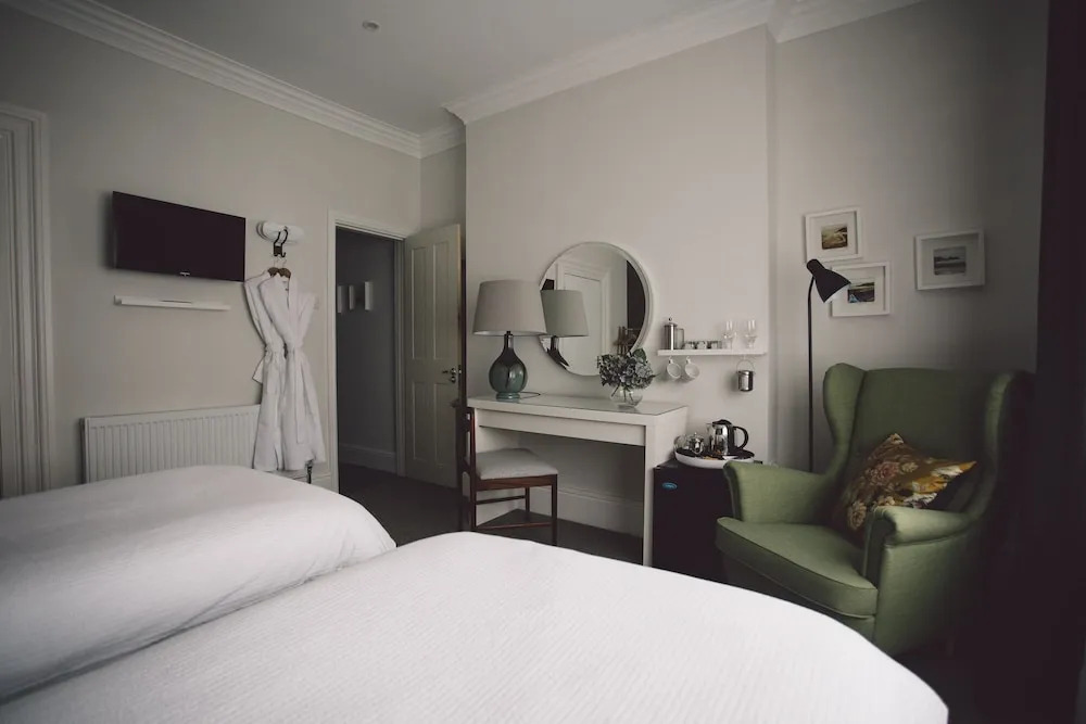 Langland Cove Guesthouse