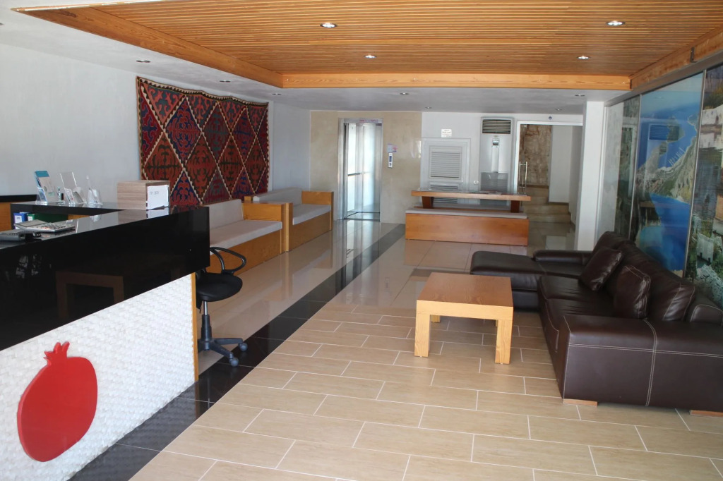 Narr Hotel
