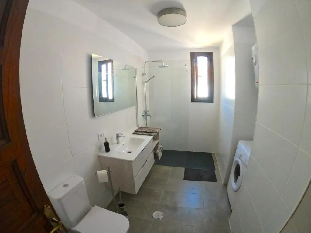 Parque Santiago I - 2 Bedroom - 1 Bathroom - Open plan living - Kitchen area - Extra large balcony - First Floor Apartment