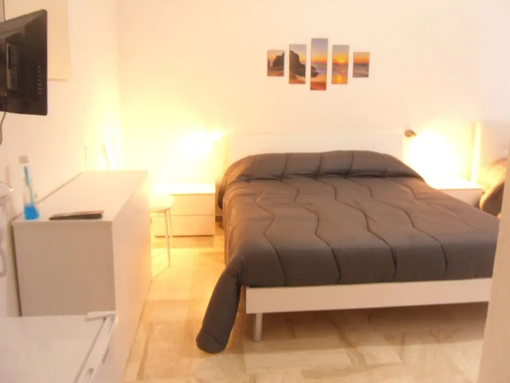 ITALIA GUESTHOUSe