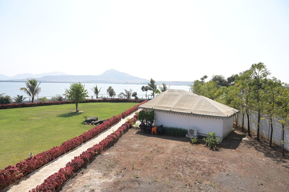 Stone Water Resort