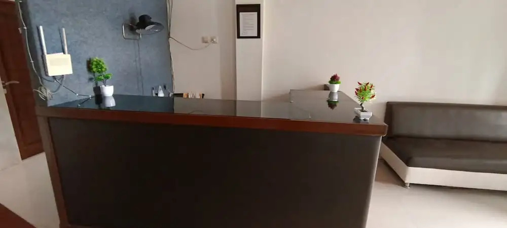 Hotel O Fanilly Guest House MarabahanNearJembatan Rumpiang