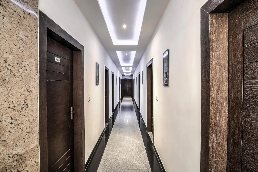 OYO 10454 Hotel Riviera