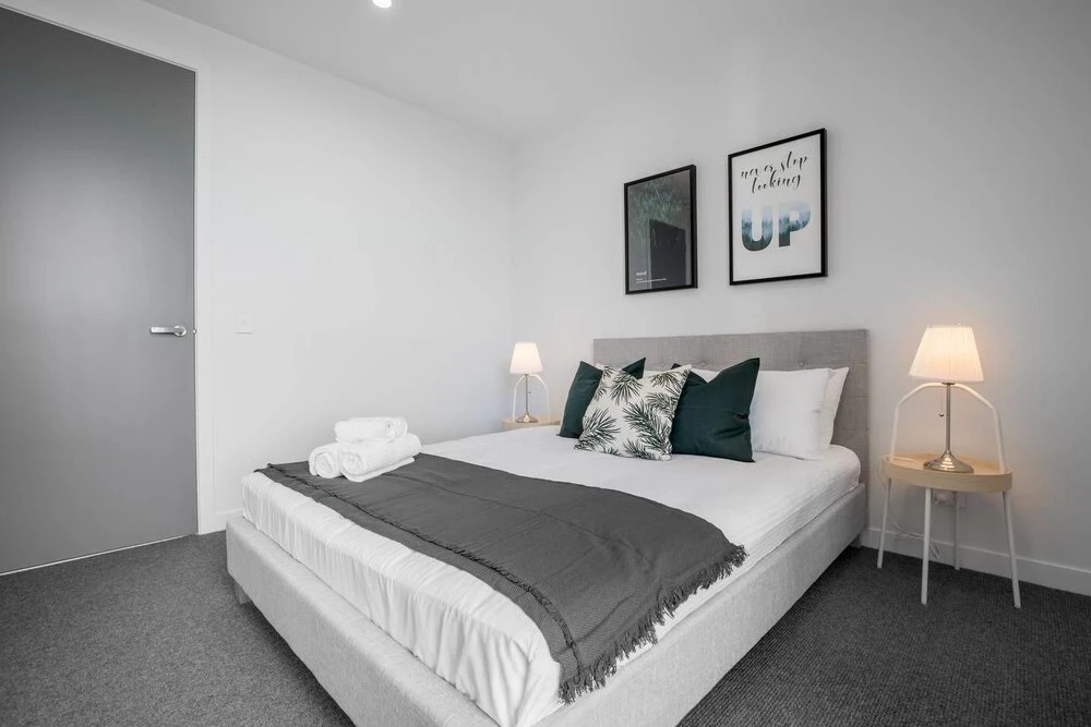 Simple And Cozy Apartment In Parkville