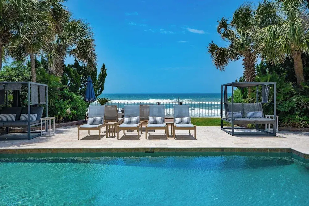 Promenade - Beach Front Mansion w Breathtaking Views & Pool!