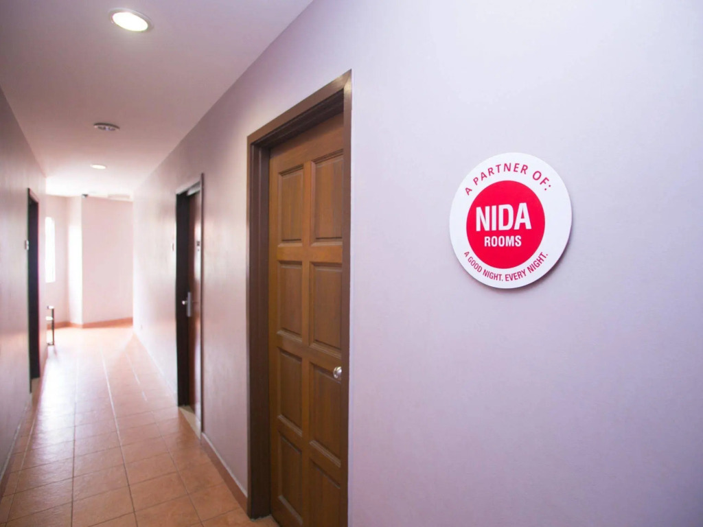 沙阿朗姆色帕度恩加尔尼达酒店- 斯里慕达凯富酒店(Nida Rooms Shah Alam Sepadu Unggul at Comfort Hotel Sri Muda)