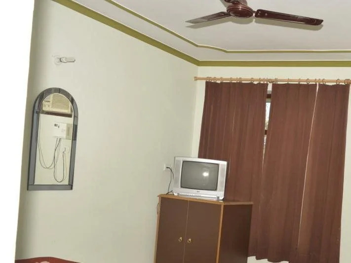 Hotel Sharma Palace