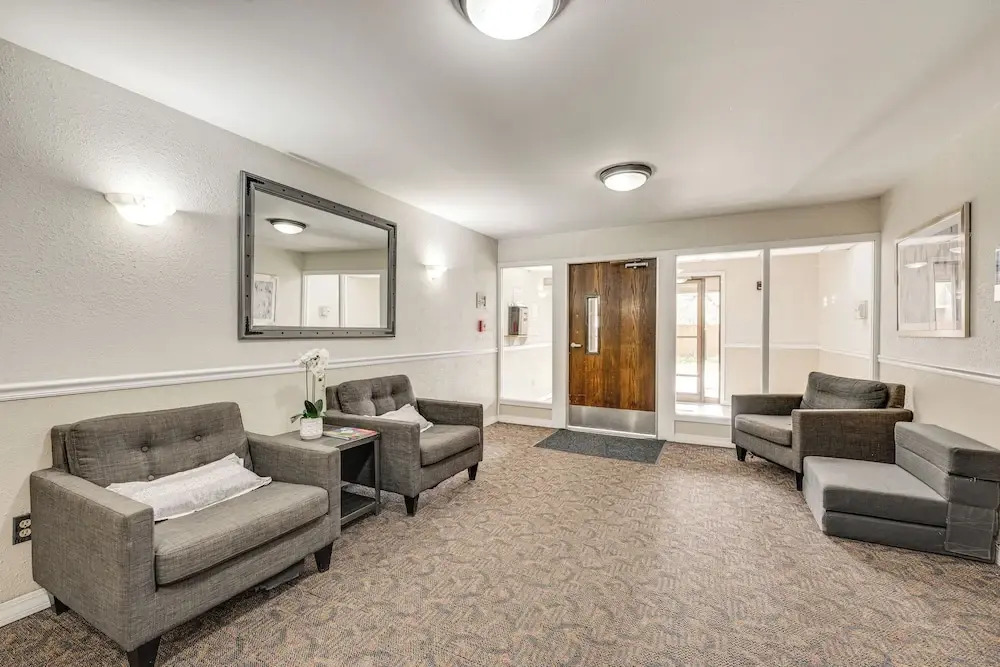 1 Mi to CU Boulder! Walkable Condo w/ Indoor Pool