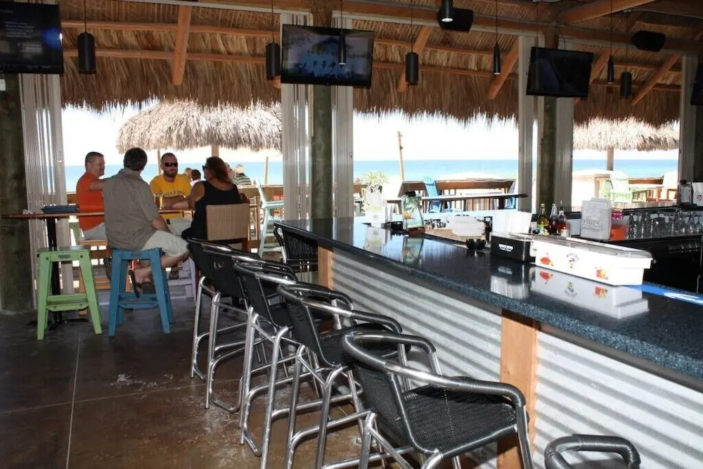 The Anna Maria Island Beach Paradise 10 - Studio condo by RedAwning