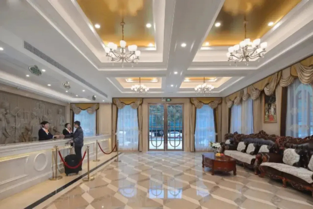 Vienna Hotel (Qiandeng Old Town, Kunshan)