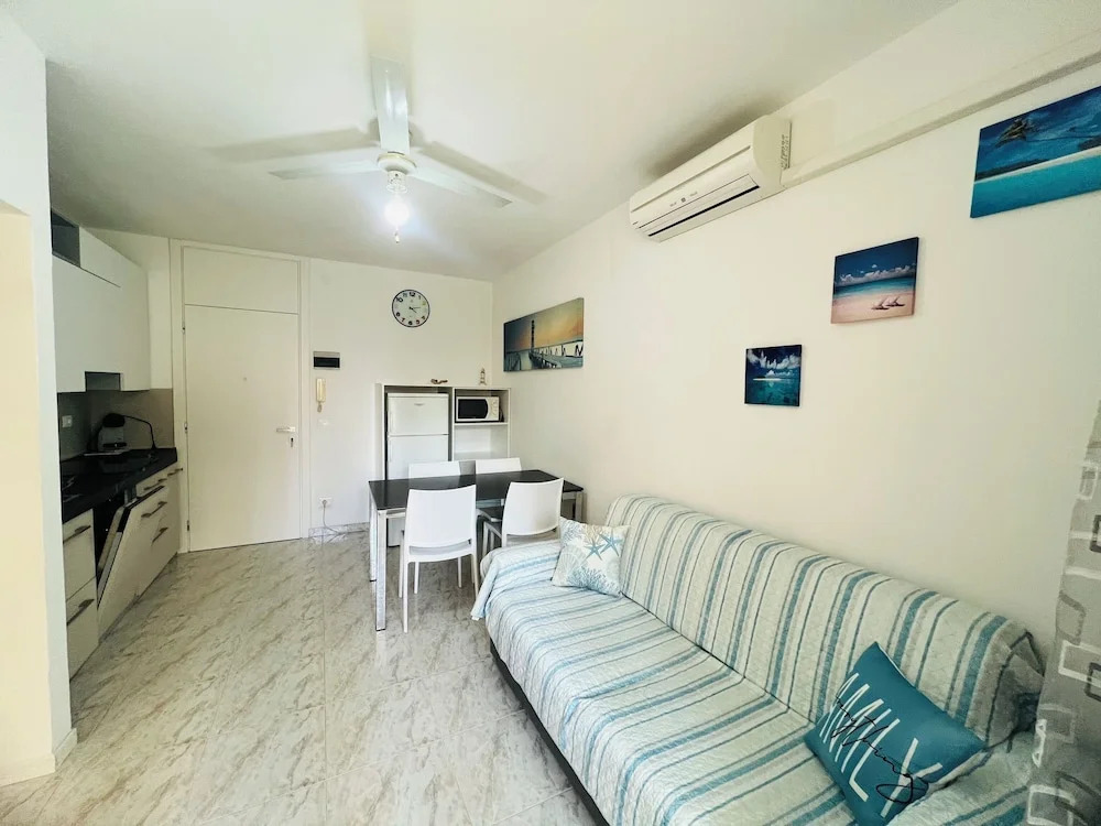 Bright Apartment 150mt From the sea