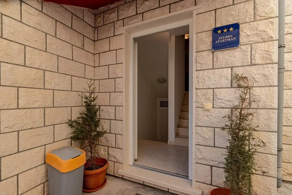 Mir - Perfect Location & Cosy - SA3