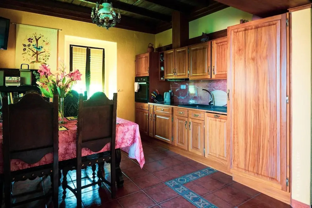 Charming Garden Retreat in Pedrogao Grande