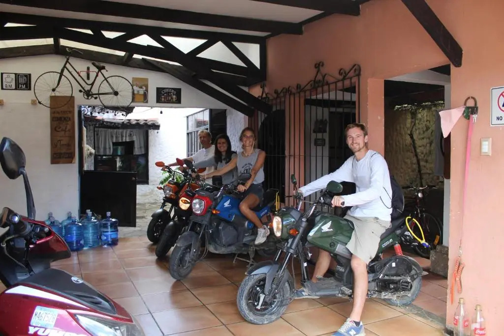 Hostal Villa El Campanario