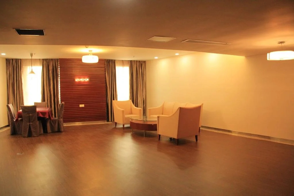 Sunland Hotel