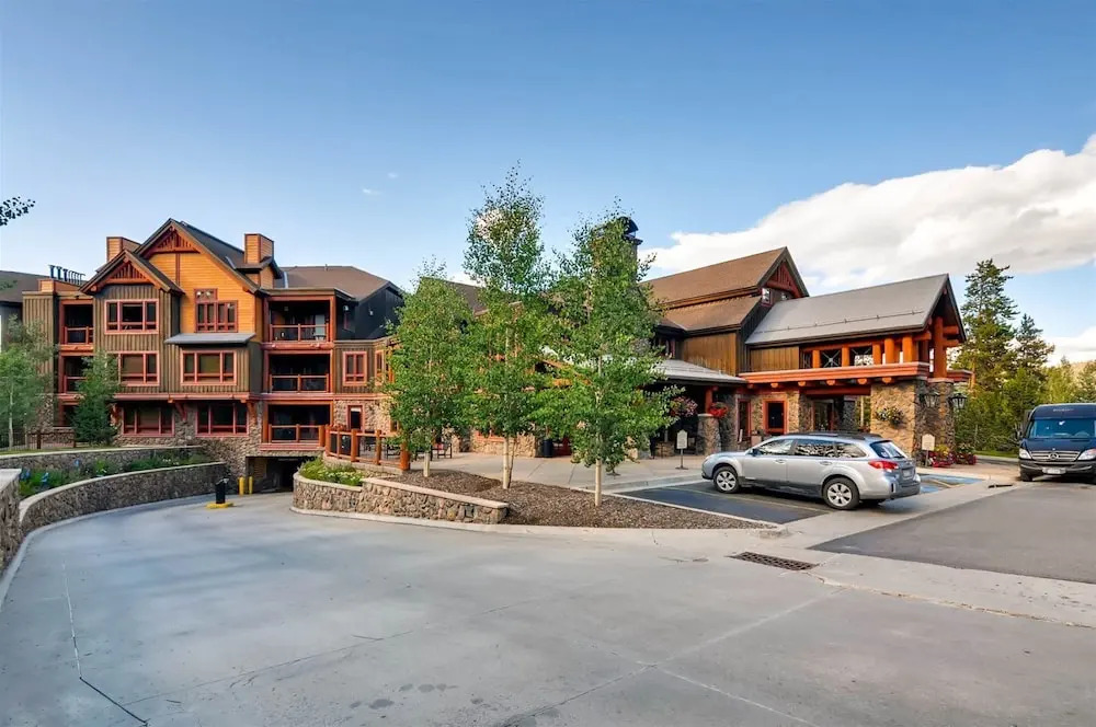 Luxury 2 Bedroom Ski in, Ski Out Mountain Vacation Rental Just Steps from the Snowflake Ski Lift in Breckenridge