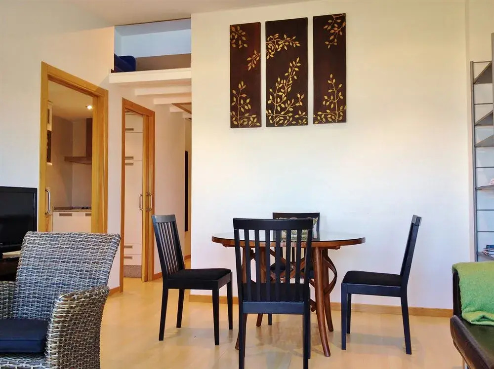 Apartamentos Puerto Basella