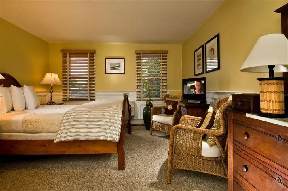 Inn at 7 Central