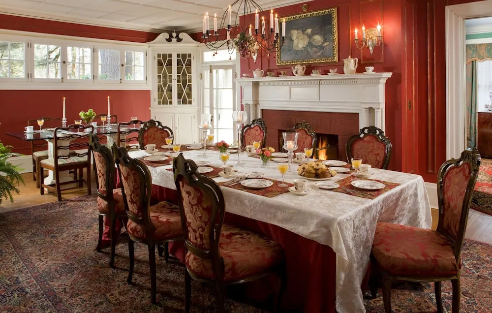 Hampton Terrace Inn