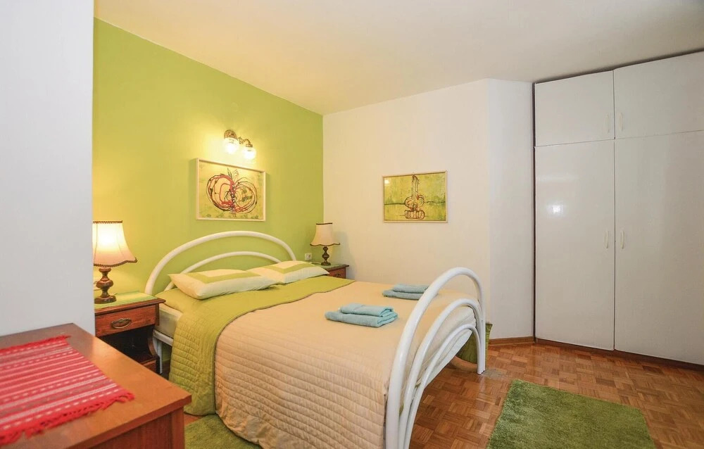 Awesome Home in Portoroz With Sauna, Wifi and 2 Bedrooms