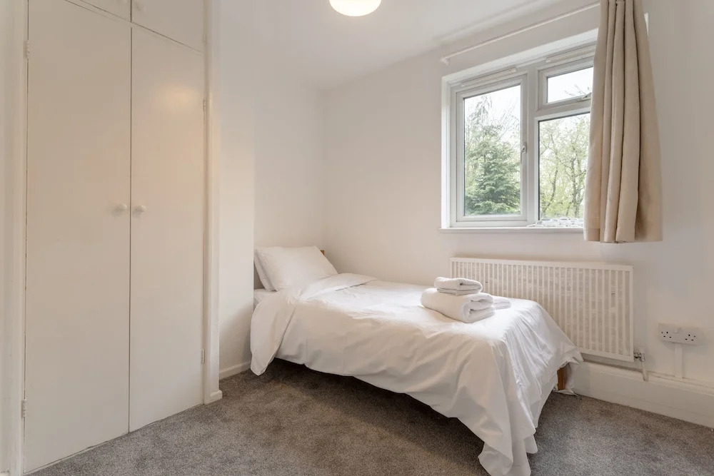 Lovely Wimbledon Family Apartment
