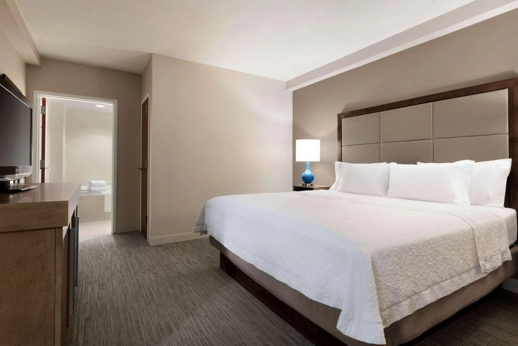 Hampton Inn Long Island-Brookhaven