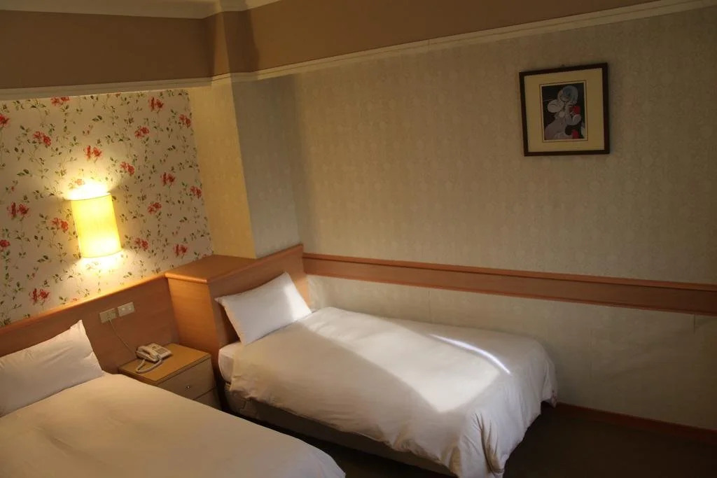 Manbo Holiday Hotel