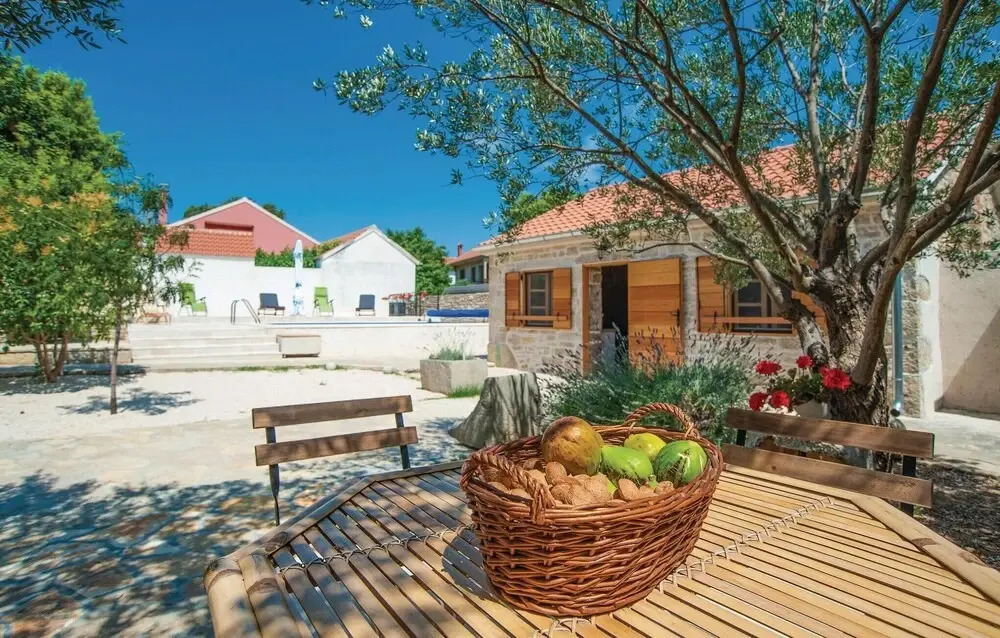 Awesome Home in Pridraga With Wifi and 3 Bedrooms