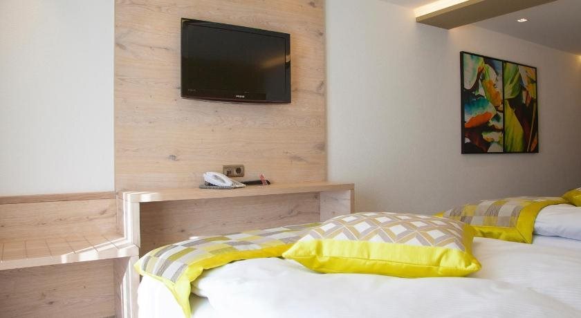 Hotel Neder
