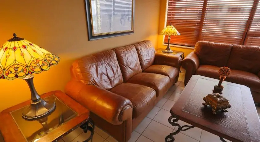 Pelican Suites at Alexander Condo