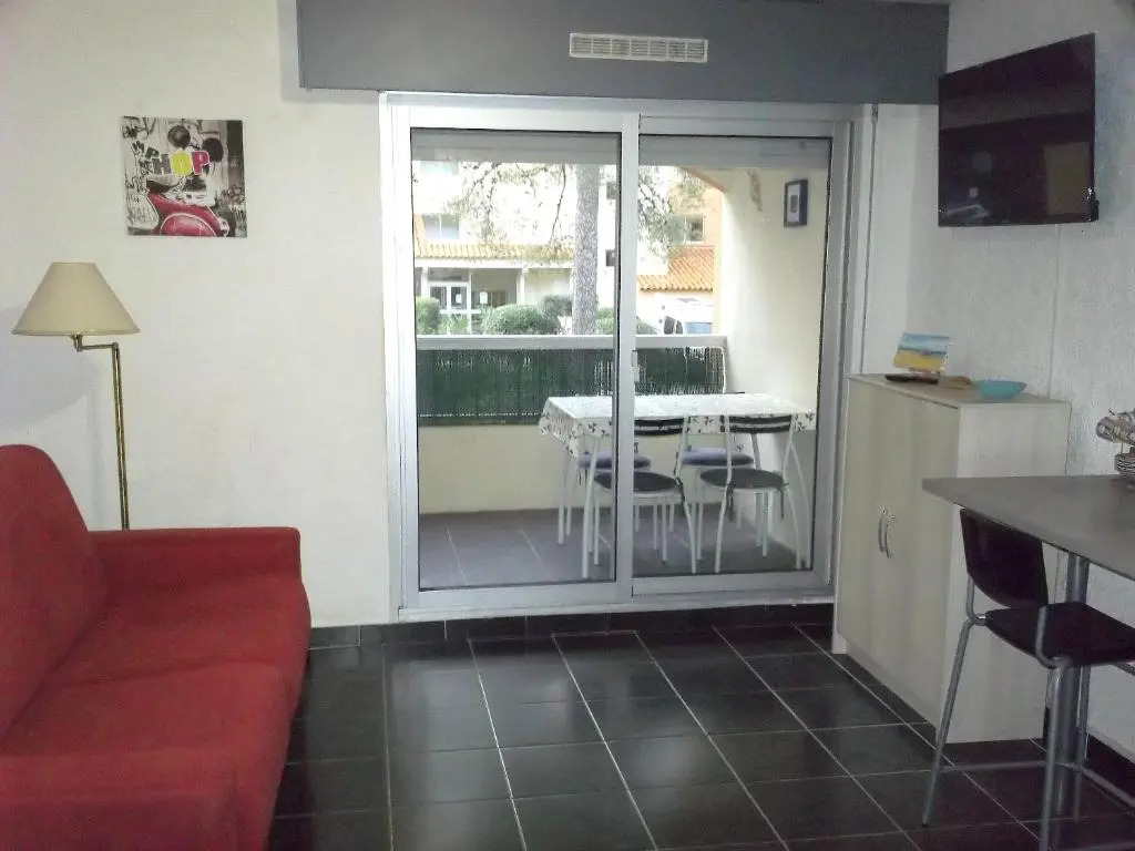 Studio a Saint Mandrier sur Mer a 700 m de la plage avec terrasse