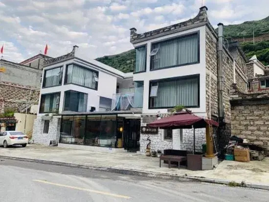 Huayu Nature Homestay (Siguniang Mountain Branch)