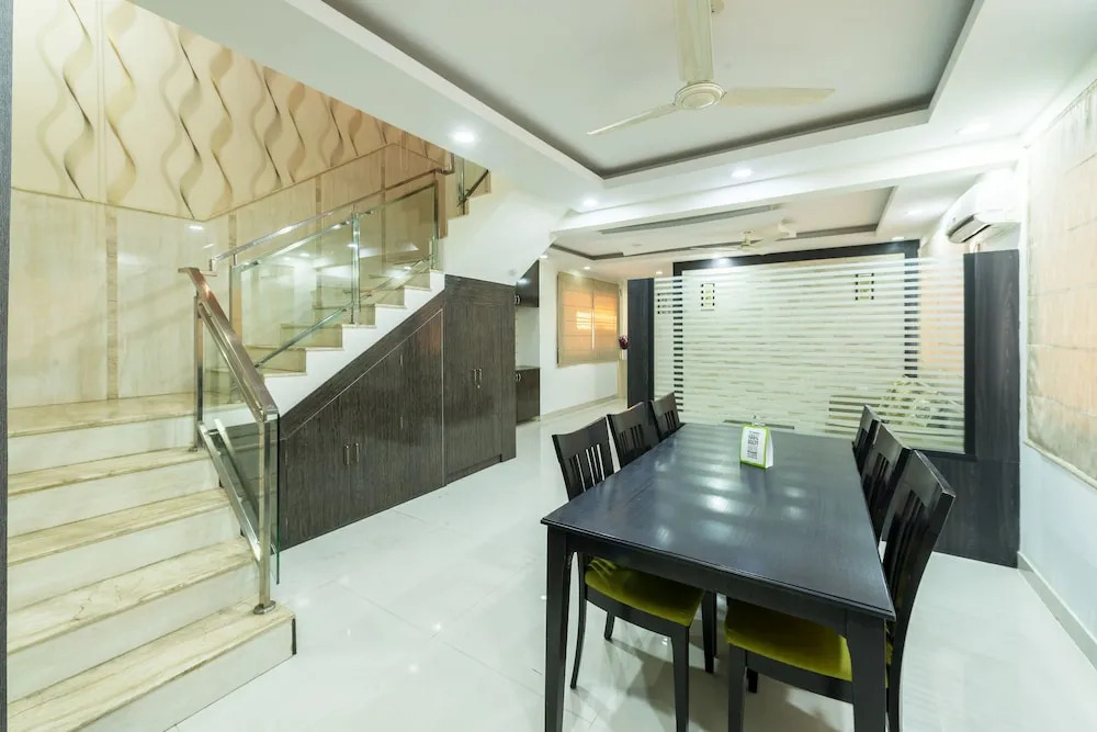 Treebo Shree Krishn Comfort