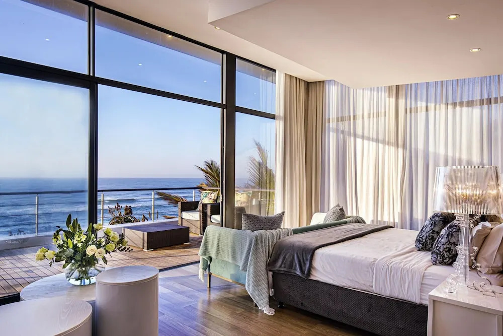 Dolphin Coast YOLO Spaces - Beach House Villa
