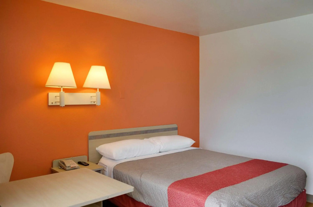 Motel 6 Gulfport, MS Airport