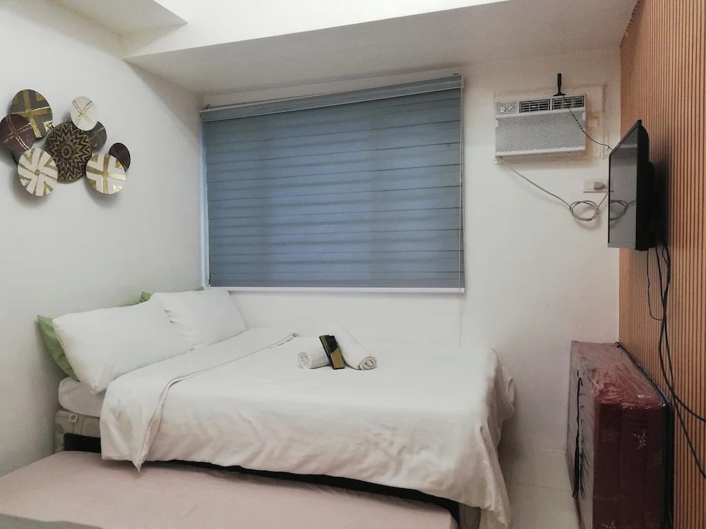 Cozy Condo Near US Embassy in Manila