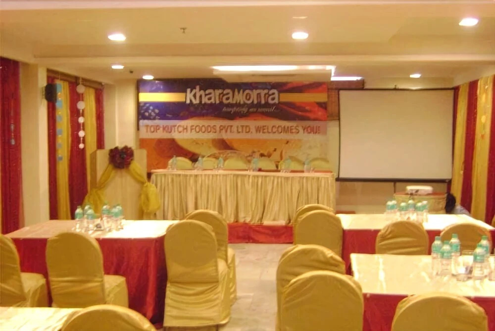 Hotel Pratap Plaza