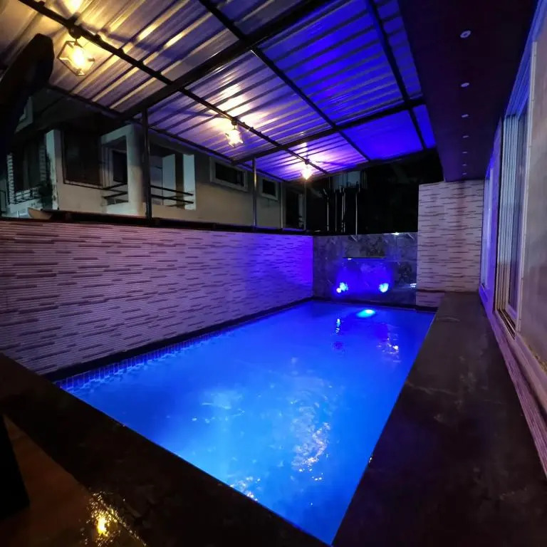 MOUNT BUNGALOWS - Mount Cottage Enclave