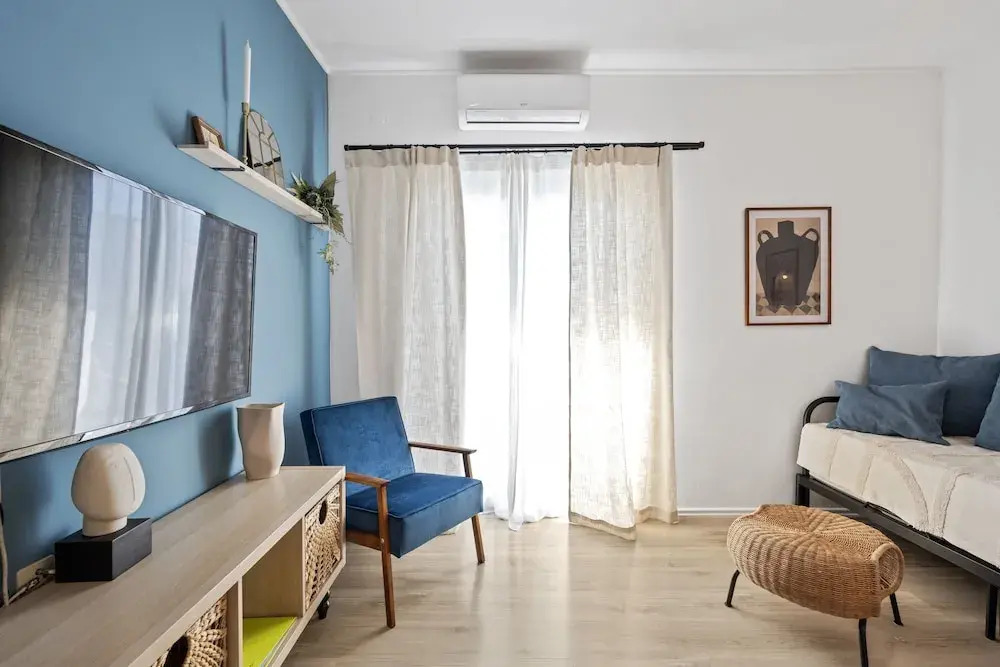 Regina Apartments