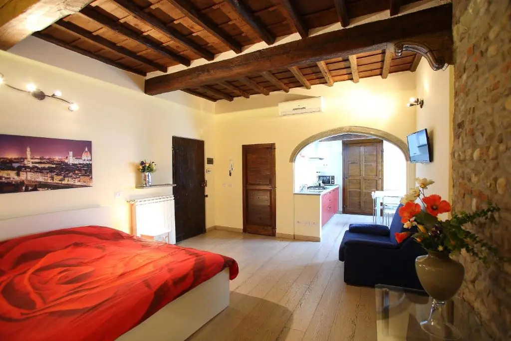 Visit Florentia Apartment