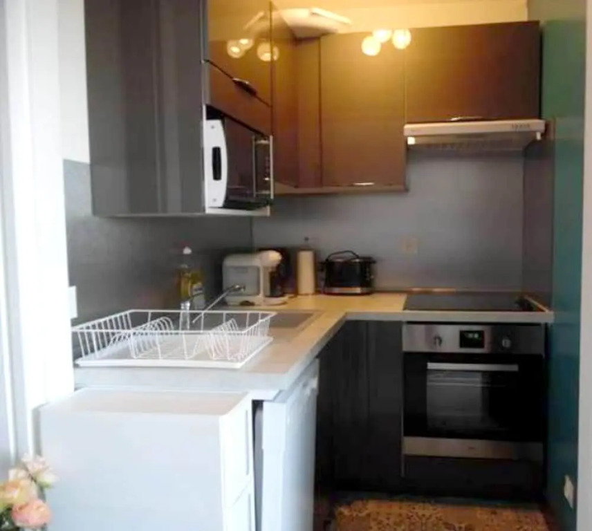 Apartment With one Bedroom in Trouville-sur-mer, With Wonderful sea View and Enclosed Garden - 800 m From the Beach