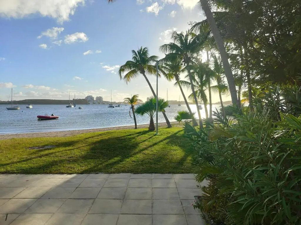 Blue Vista - 1 Bedroom Condo in Nettle Bay