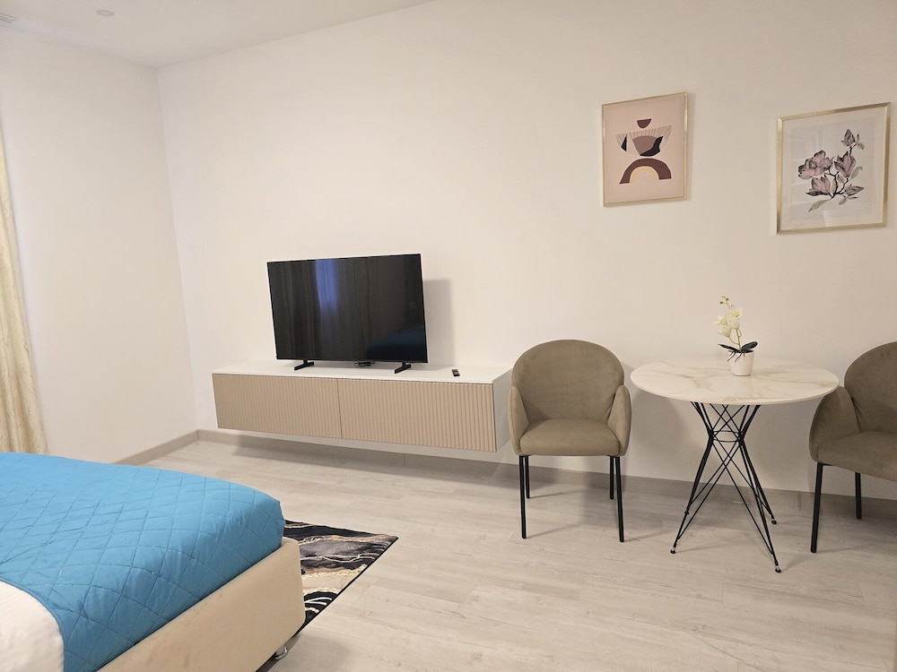 LaRin Residence