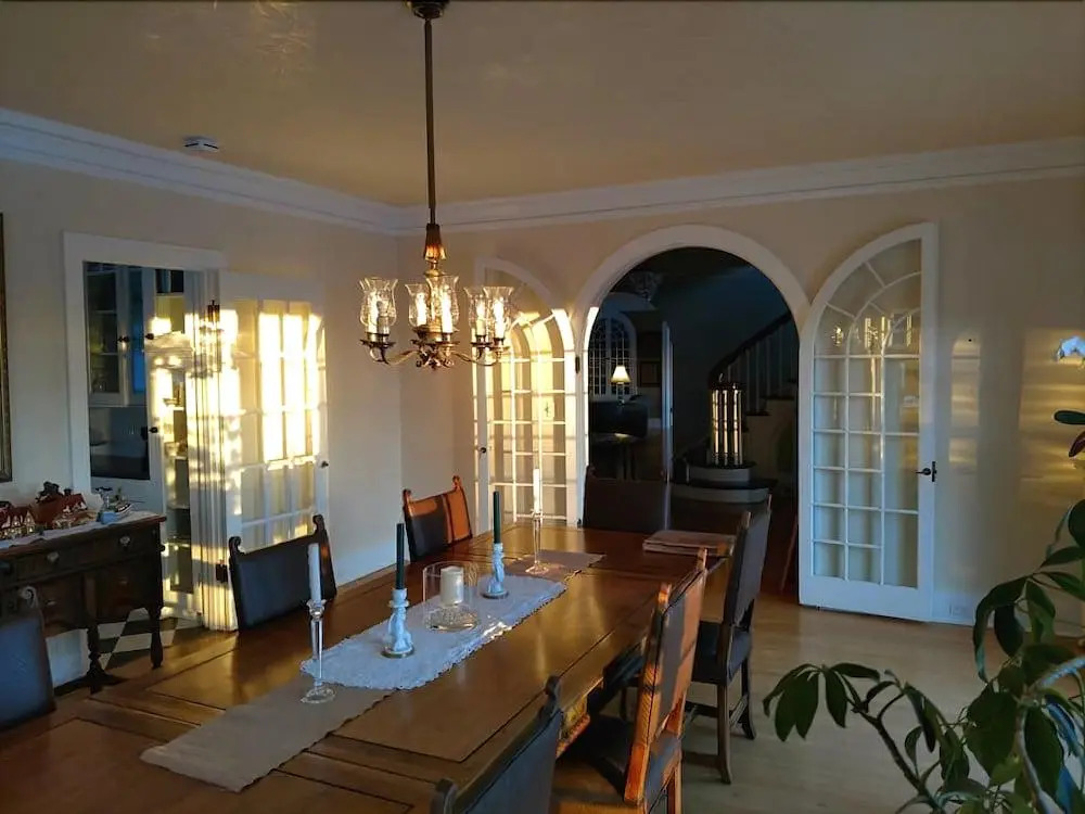 The Stang Manor